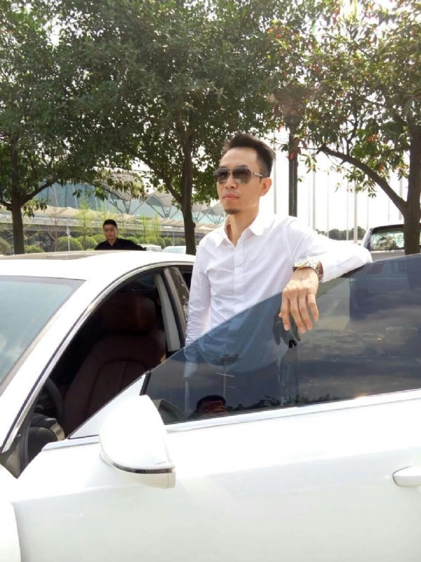 杨岳的第一张照片--罗源婚介网