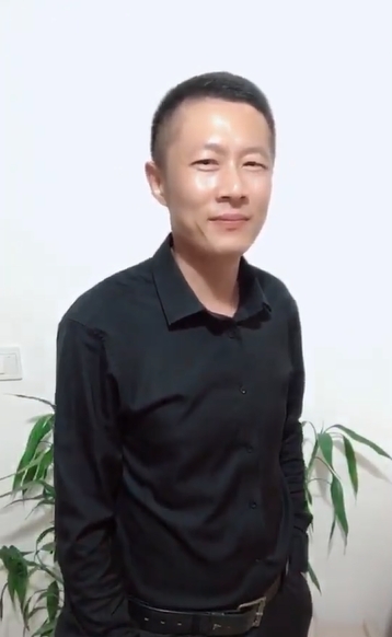 地huhi的第一张照片--罗源婚介网