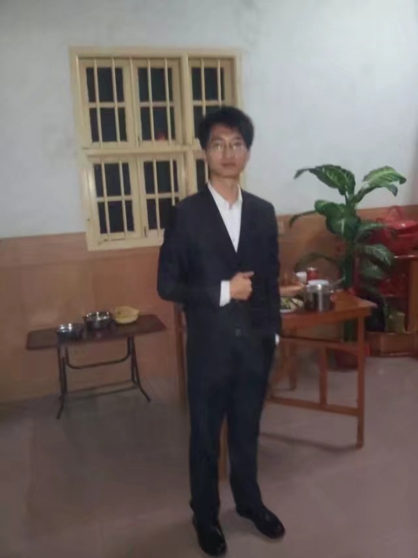 潇湘剑雨的第一张照片--罗源婚介网