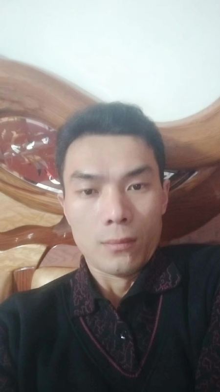 错把真心喂了狗的第四张照片--罗源婚介网