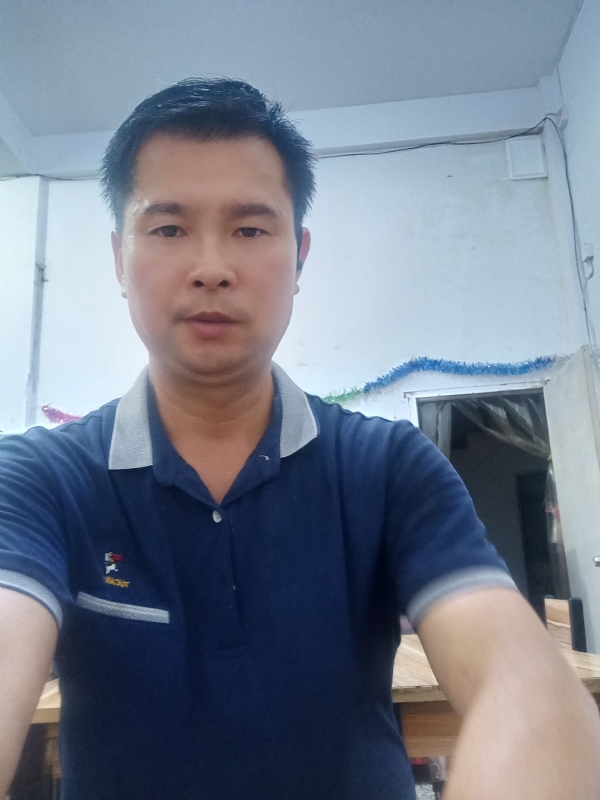 我是自强不息的第一张照片--罗源婚介网