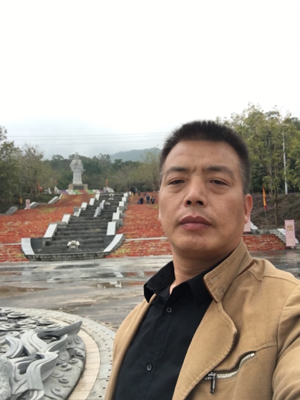 开心的松鼠的第二张照片--罗源婚介网