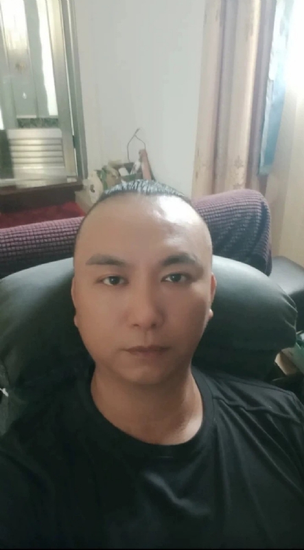 施逸森的第一张照片--罗源婚介网