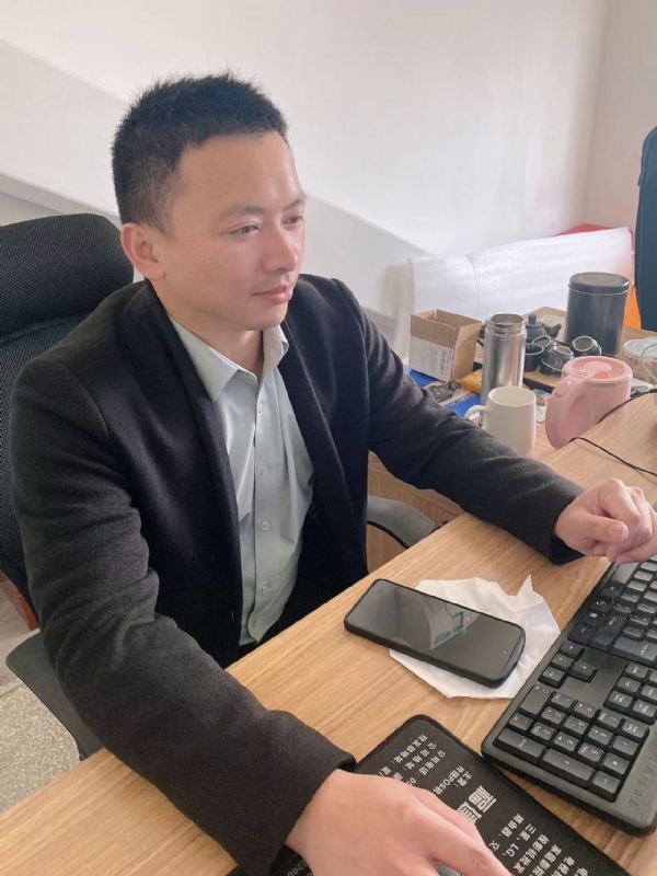 落叶知秋的第一张照片--罗源婚介网