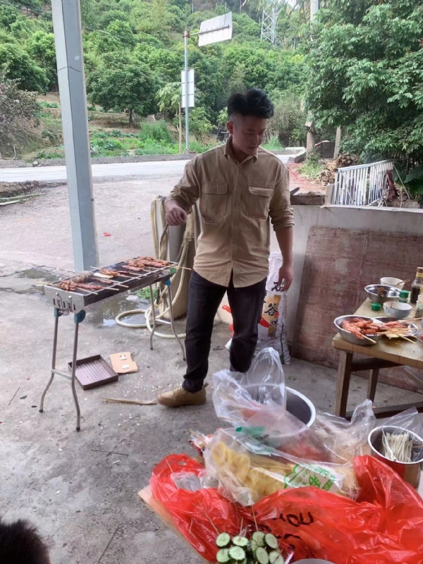 你黑我哟的第一张照片--罗源婚介网